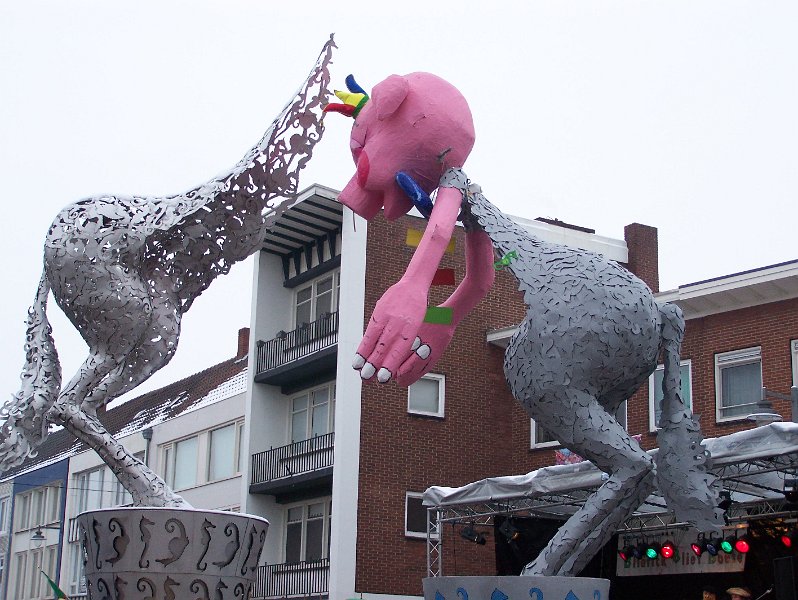 100_9924.JPG - (C) Paul Holla�